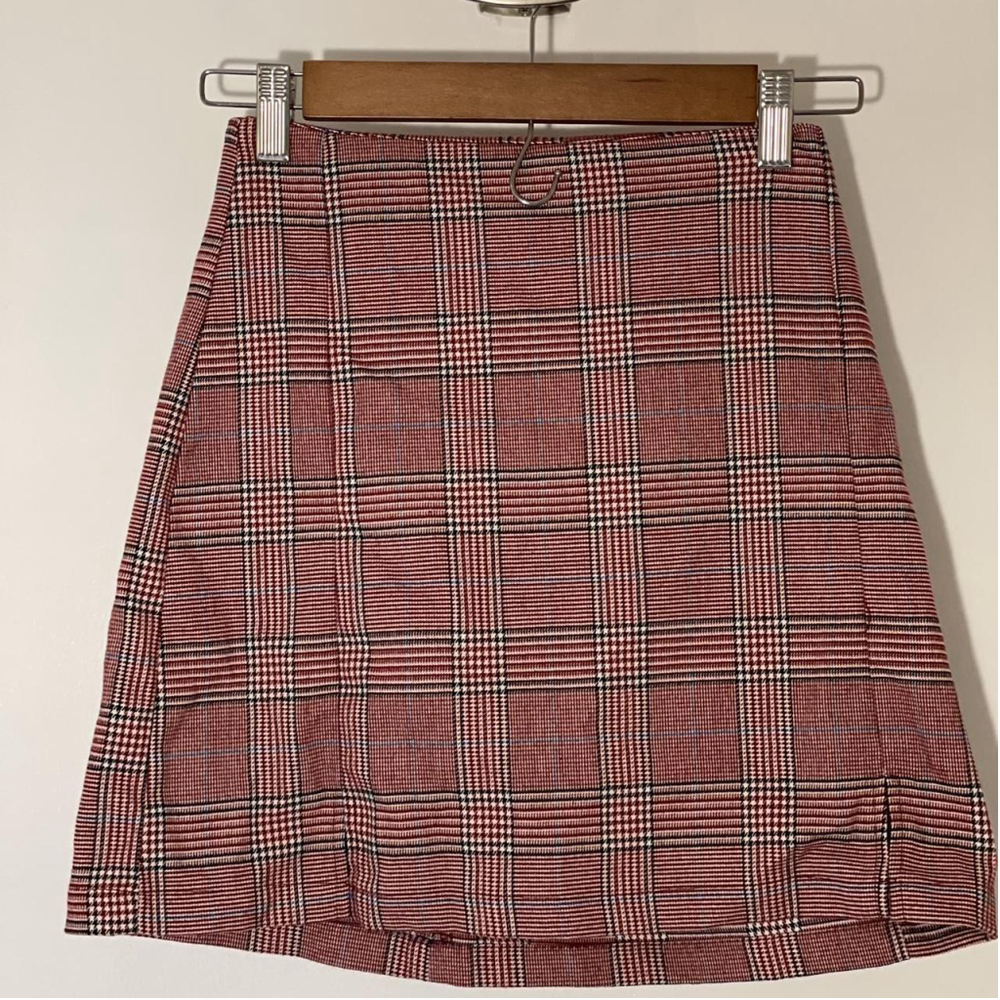 Skirts - Picture 3 of 3